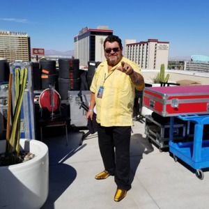 Meet your Posher, Cleve